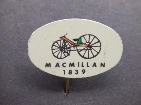 Mac Millan oltimer fiets houten fietswielen stalen velgen